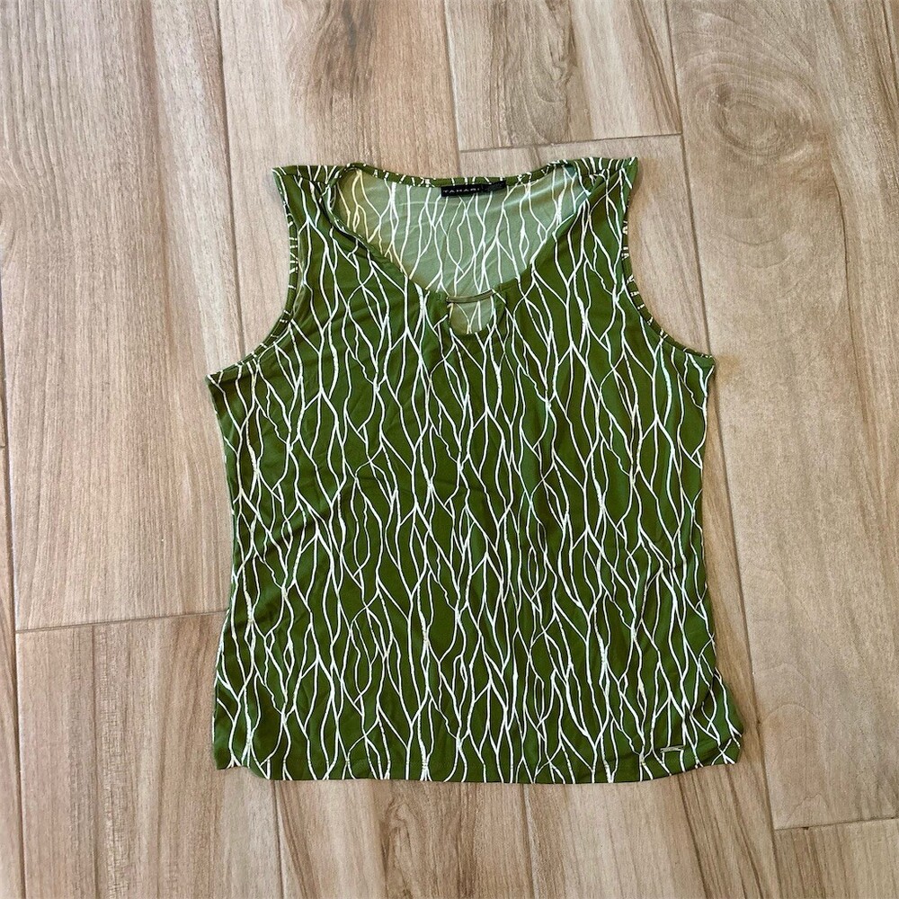Tahari Blouse Womens Size L Green White Geometric Sleeveless Keyhole Neck